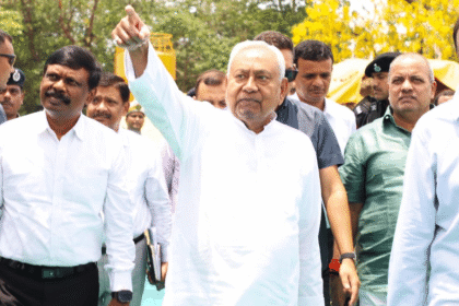 Nitish & Tejashwi as vee for credit, free power from pension to pension
