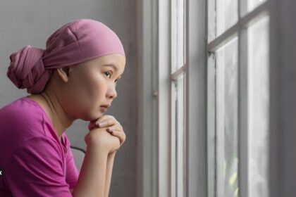 This year, a large study of almost half a million adults in the United Kingdom confirmed drinking higher amounts of very hot drinks (tea and coffee) was associated with oesophageal cancer