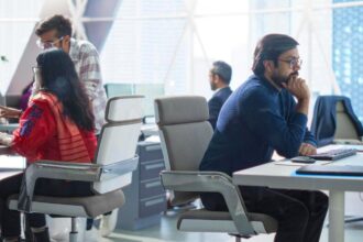 Extended working hours are harmful to the balance between health and work-life, with 44% of respondents feeling: Report