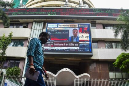 Stock markets fall as high tariffs on the third day, foreign fund outflows fall to emphasizing emotions