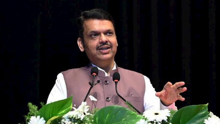 Register Maharashtra Women's Cooperative and award government contracts: CM Fadnavis
