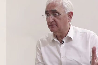 Congress chooses Kurshid, leads the party's foreign affairs division and leads the BJP ex-MP as vice-chairman