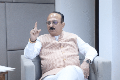 "Some leaders see politics in everything" - Deli Minister swipes the stand of stray dog Rahul