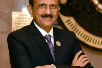 Deciding to retain fixed fees within uncertainty: SBI Chief Setty