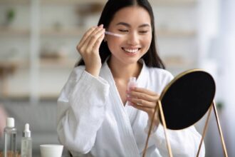 Top 9 Face Serums to Reduce Pigmentation and Brighten the Skin