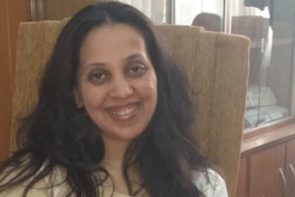 The line over the arrival of former BJP spokesman, HC Judge Bombay, to the Congress. Who is Aarti Sathe?