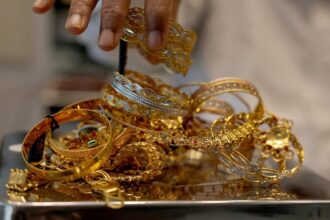 Gold rate added £400 to reach the highest level of £1.06 lakh/10 g, tariff misfortune, weak rupees