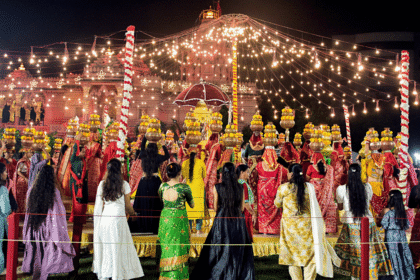 The Maharashtra BJP backs the "only Hindu of Galva" dictatt of VHP.