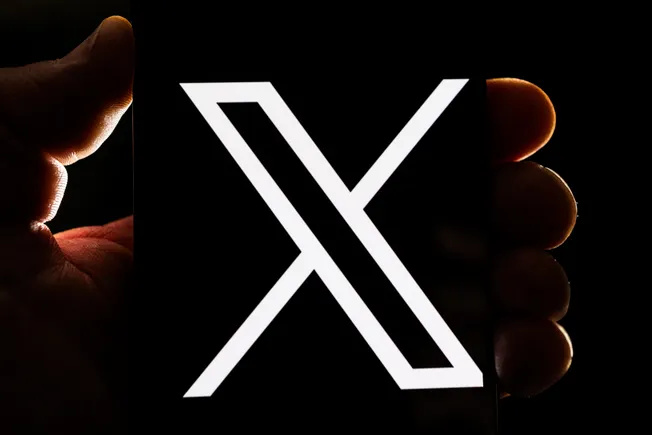 X's advertising revenue shrunk in the second quarter of 2025
