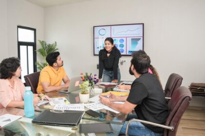 Daily working hours allowed to rise from nine to ten hours in the private sector in Maharashtra as a plan to amend the law by the state cabinet.