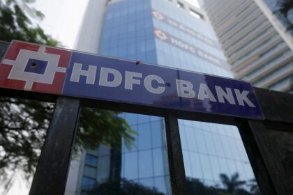 HDFC Bank's Q2 net profit rises 11% to Rs 18,641 crore