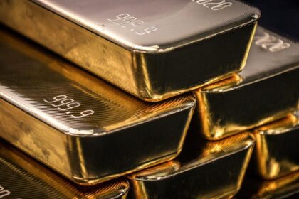 In Delhi, gold rose to Rs 1,950, hitting an all-time high of Rs 1,27,950 per 10 grams.