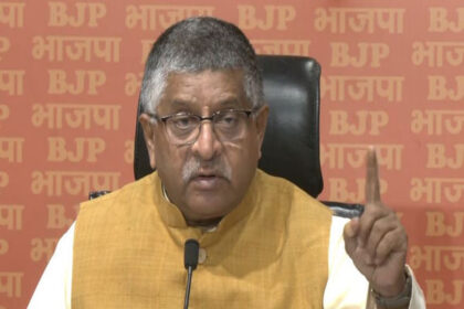 Ravi Shankar Prasad mocks Mahagathbandhan, says Rahul's absence on posters indicates 'weak alliance'