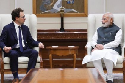 Prime Minister Modi talks with Anthropic CEO Dario Amodei