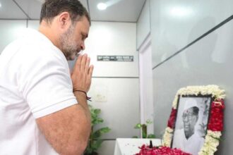 Parliament's first memorial service for Sitaram Kesri, who was forced to make way for Sonia as Bihar polls loom.