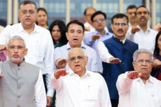 A twist to BJP's strategy: (almost) entire Gujarat cabinet resigns ahead of local polls