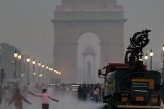 Delhi's air quality remains 'severe' with an AQI of 414 for the second day. GRAP Stage III curbstone installation