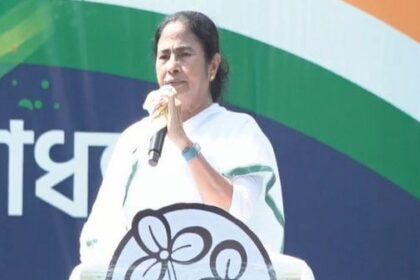 Mamata has written a letter to the EC regarding polling booths in housing societies. "Creating the haves and have-nots"