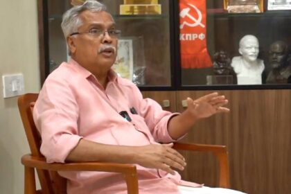 CPI's Binoy Viswam said, ``LDF was seen to have collapsed due to the conflict between PM and SHRI, but we resolved it amicably.''