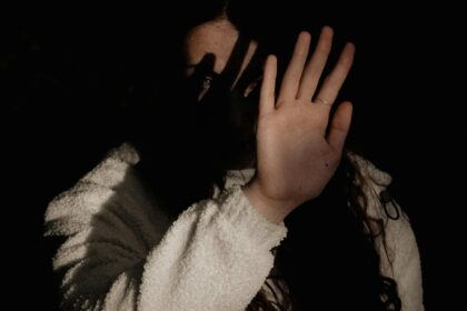 Stress stimulates hubs in the brain that cause a freeze in response to new, unrelated fear cues