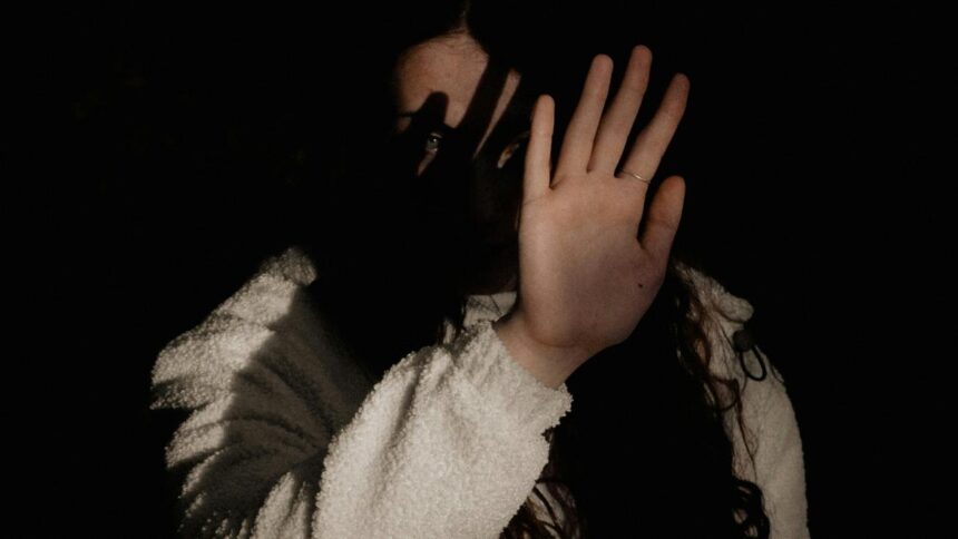 Stress stimulates hubs in the brain that cause a freeze in response to new, unrelated fear cues