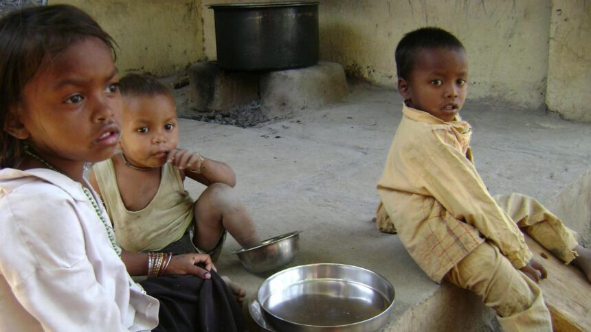Why are there so many infant deaths in the tribal-dominated Melghat region of Maharashtra?