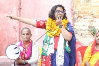 Divya Gautam's silent campaign focuses on unemployment in Digha, Bihar. She doesn't use the 'Sushant' factor