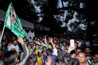Ghatsila, Nov. 14 (ANI): JMM party workers celebrate the victory of JMM candidate Somesh Soren in the by-election to the Ghatsila assembly constituency, in Ghatsila on Friday. (ANI Photo)