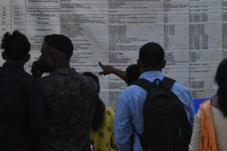 Unemployment rate falls to 4.7% in November, lowest since April: government survey