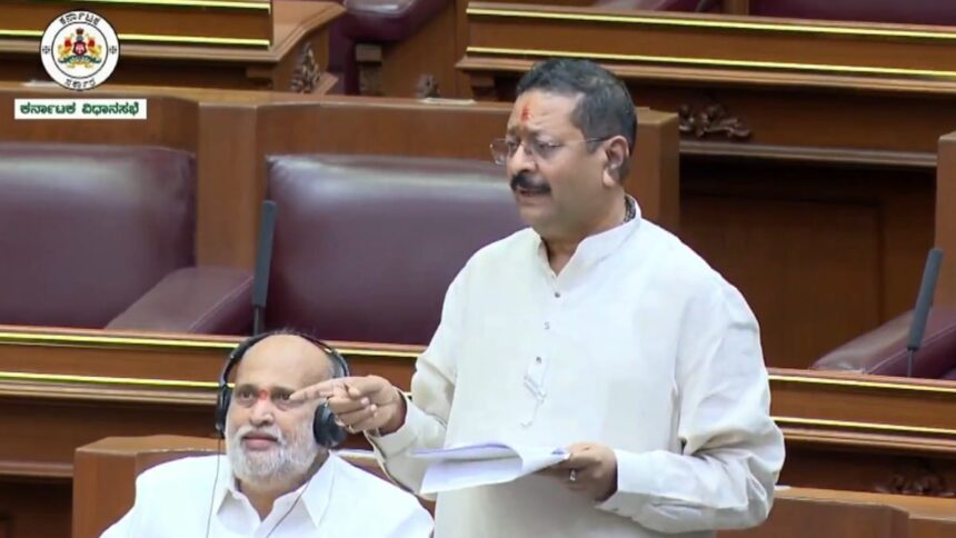 Once the Bharatiya Janata Party's powerful weapon against the Congress, Yatnal now turns against the party that ousted him.