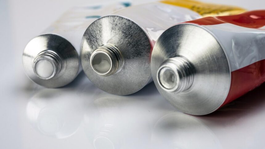 The fake ointment racket was crushed. Delhi Police recovers items worth Rs 200 crore from Ghaziabad unit