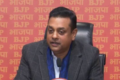 BJP defends Sanchar Saathi - 'Government doesn't want to spy on you. Apps can't read your messages'