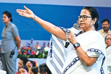 Mamata Banerjee prolific artistic output, Mamata Banerjee artistic output, Mamata Banerjee, Mamata Banerjee poems, Mamata Banerjee paintings, Kolkata news, WEst Bengal news, Indian express, current affairs