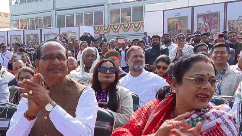 Armed with Advani's counterattack, Congress slams Modi government over Rahul and Kharji's seating in R-Day parade