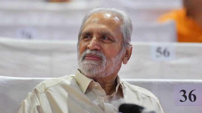 Suresh Kalmadi, a former IAF pilot, continued to fly the Congress flag in Pune. Then came the collapse