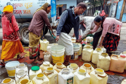 The Indore crisis created a gap in the power structure of the Congress party, the BJP. Local leader: ``Officials don't answer our calls''