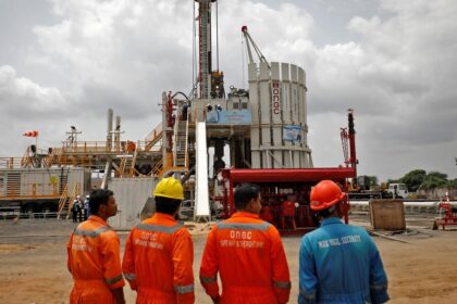 Data shows that the center's revenue focus has shifted from selling PSUs to increasing revenue from PSUs