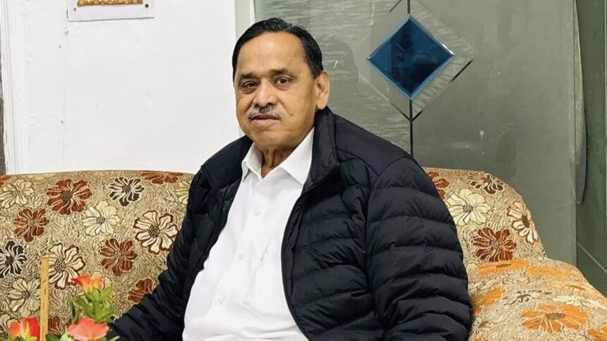 Naseemuddin Siddiqui, sp Naseemuddin Siddiqui, Azam Khan, bsp, bahujan samaj party, Mayawati Cabinet, Mayawati, mayawati government, Samajwadi Party, Lucknow news, Uttar pradesh news, Indian express, Current affairs