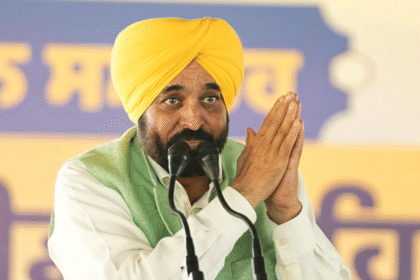 AAP adds tadka to populist recipe of Akali Atta Dal with rebranded new ingredients. "But where's the money?"