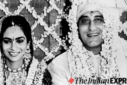 Vinod Khanna's wife Kavita recalls how he struggled with health issues due to excessive smoking