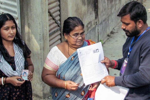 One ‘logical discrepancy’ category, two sets of data on notices served in Bengal SIR