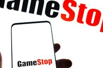 GameStop's quarterly sales drop 14% due to digital gaming shift