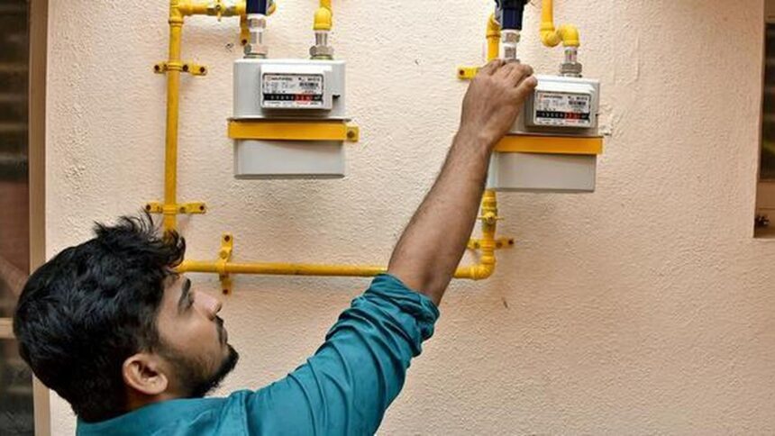 Ministry of Petroleum issues directives to strengthen natural gas infrastructure and address current complexities and delays