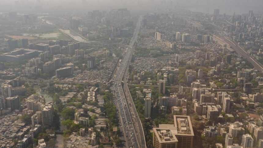 India's most polluted city Ghaziabad in winter 2025-2026, followed by Noida and Delhi: Report