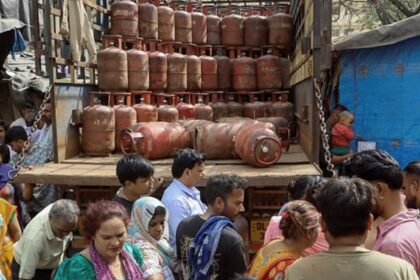 34 cr LPG consumers: Average household use half cylinder per month