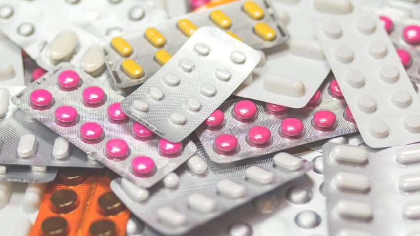 Pharmacists Association opposes proposal to grant 'restricted' licenses to major agricultural credit associations