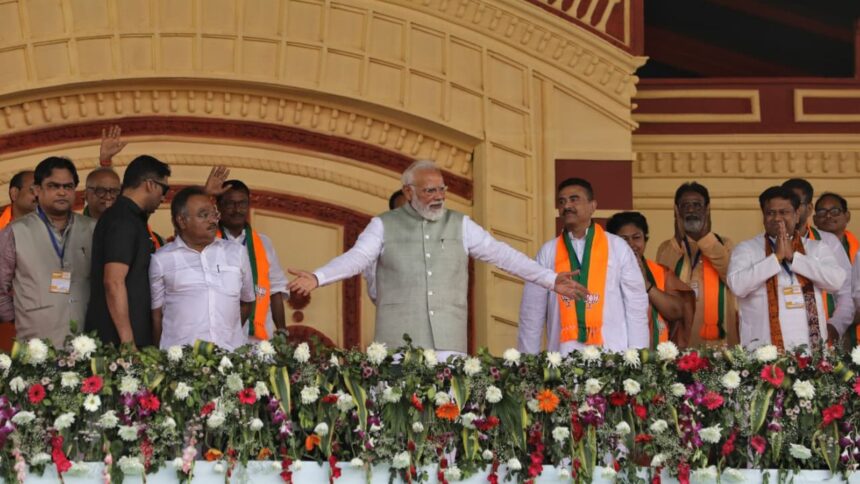 PM Narendra Modi's rally at Brigade parade ground।Kolkata express photo।by Partha Paul