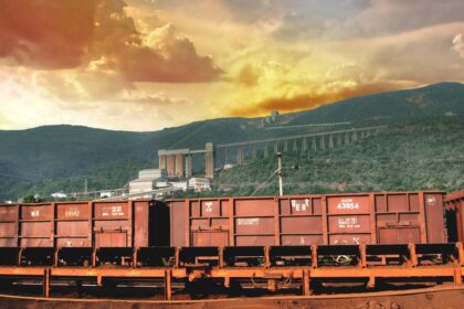 NMDC Log records iron ore production of 5,315 tons and sales of 50.23 tons in FY2016.