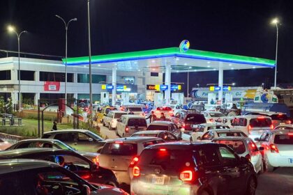 Pakistan raises gas prices due to war between US and Iran