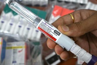 Doctors warn of vision risks associated with diabetes and weight loss drugs